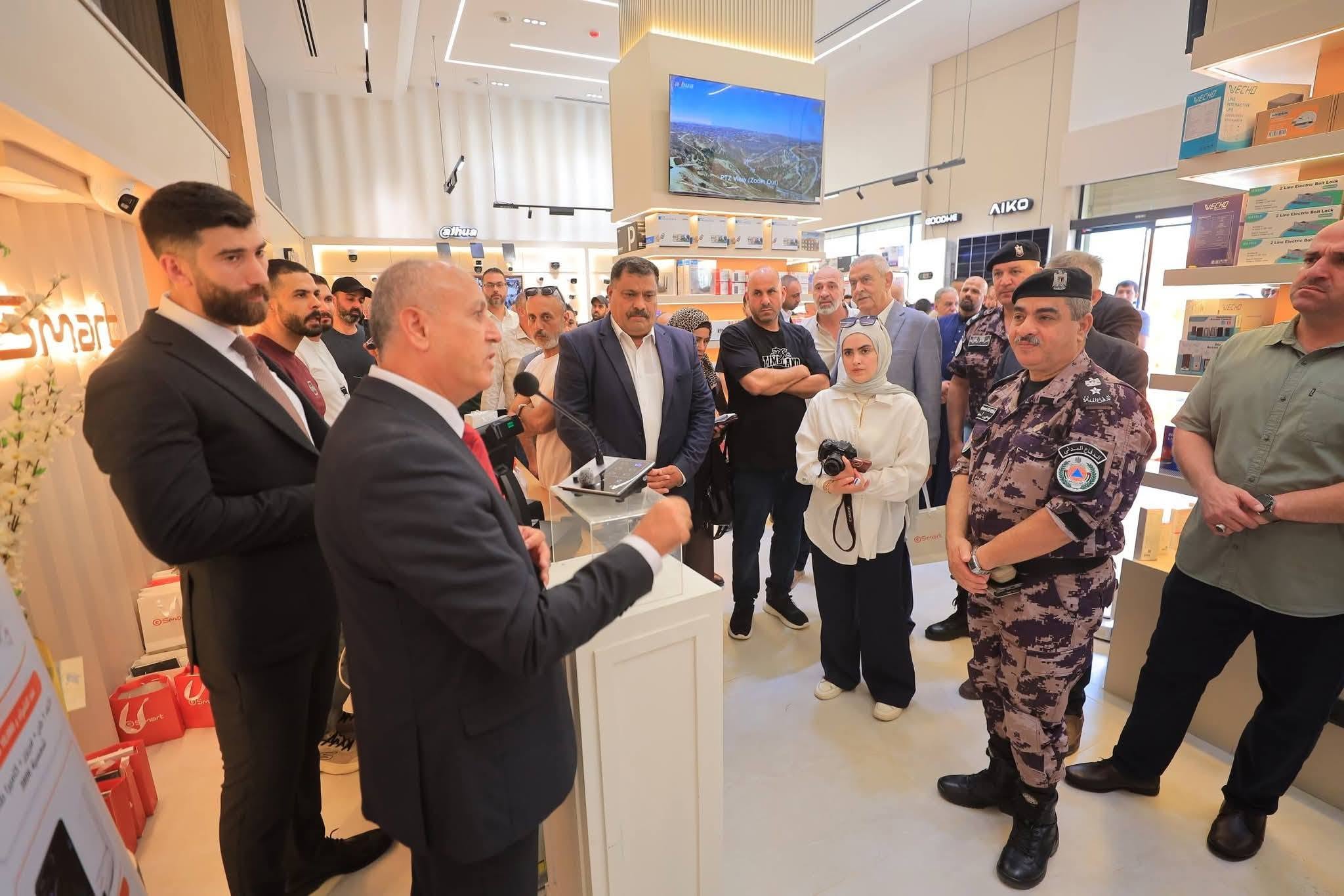 Go Smart Showroom Opens in Jenin Under the Sponsorship and Supervision of Almnar Co